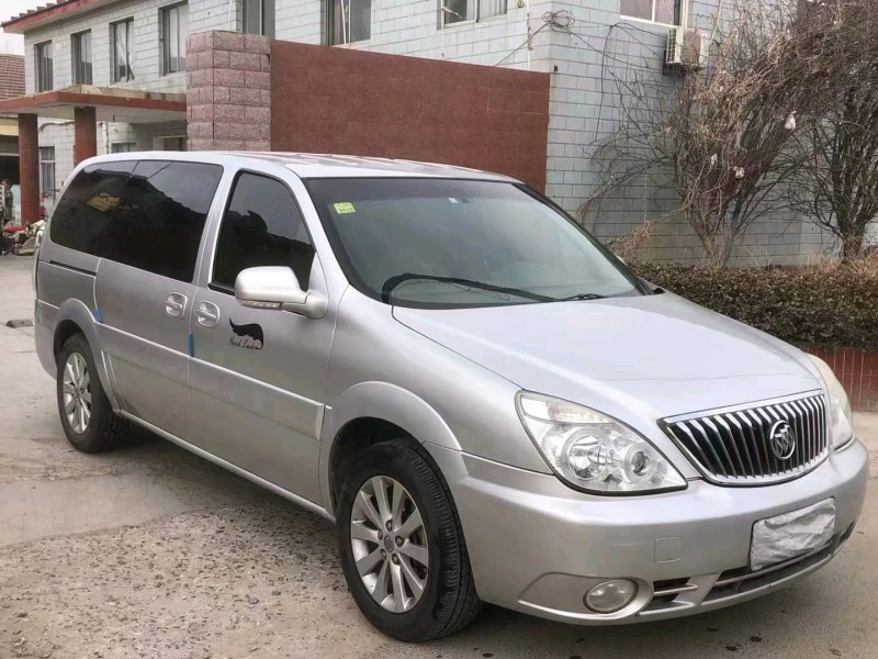 东营13年别克GL82