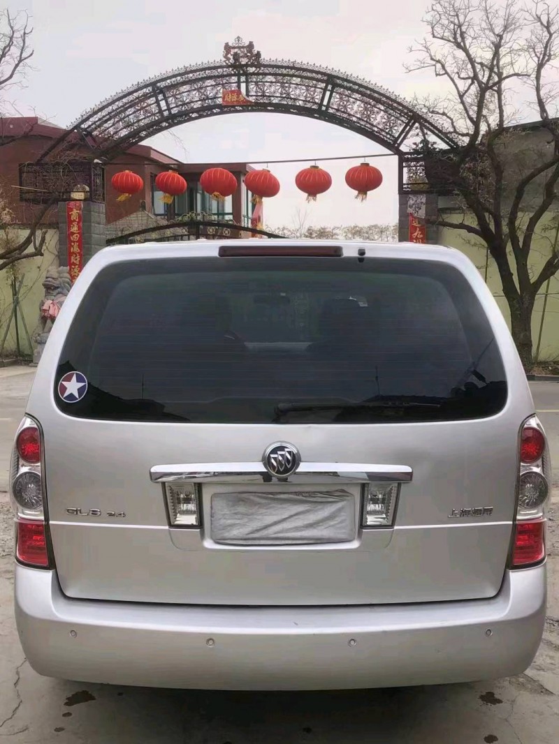 东营13年别克GL85