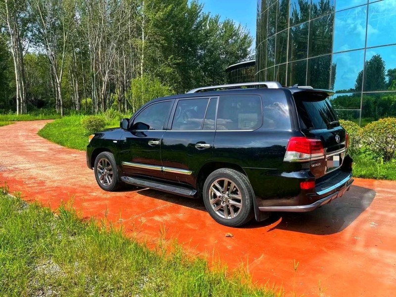 烟台10年雷克萨斯LX3