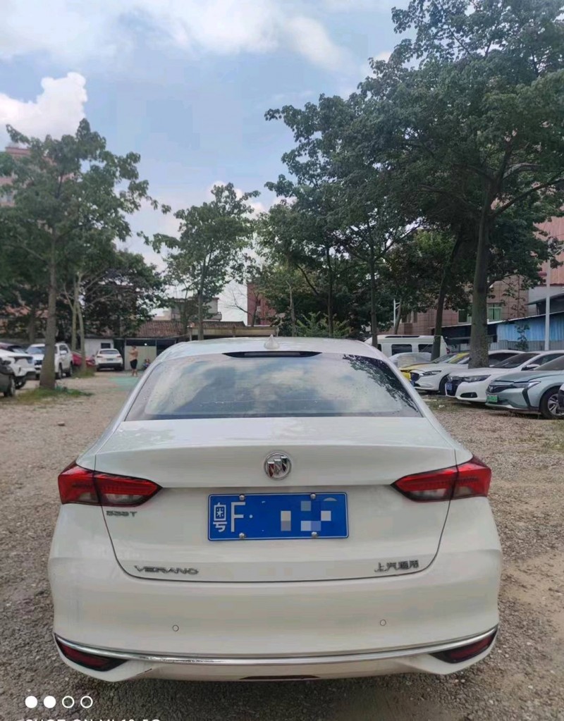 广州22年别克威朗4