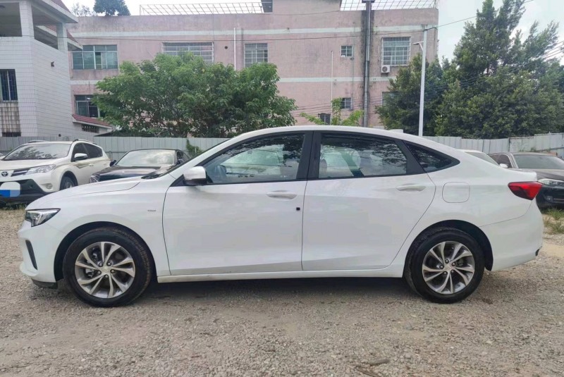 广州22年别克威朗3