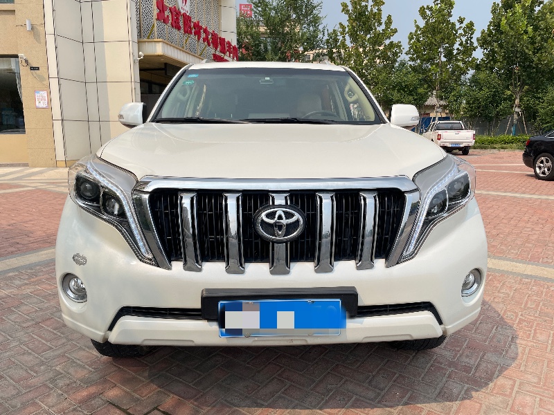 北京17年丰田普拉多9