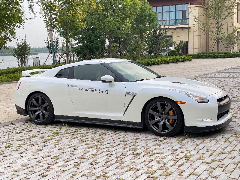 北京12年日产GT-R7