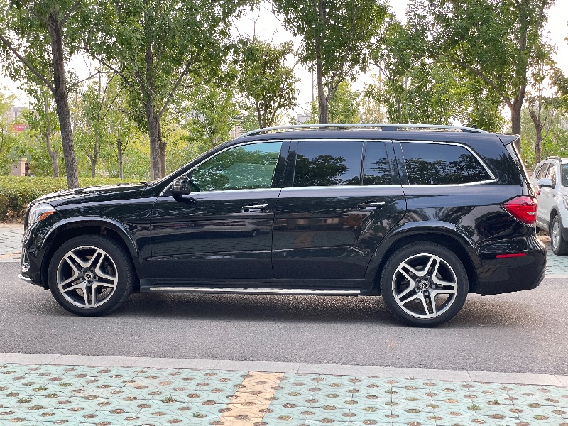 北京19年奔驰GLS5
