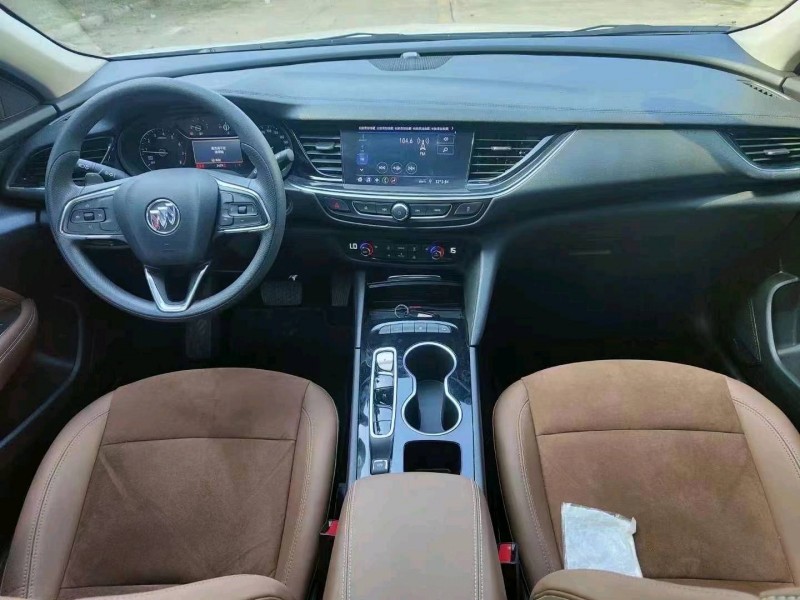 枣庄22年别克君威5