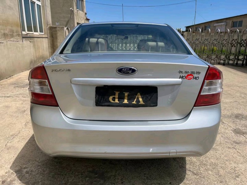 沈阳14年福特福克斯9