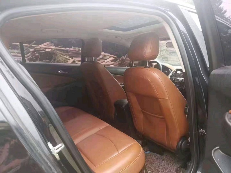 潍坊16年雪佛兰科鲁兹5