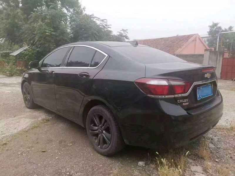 潍坊16年雪佛兰科鲁兹8