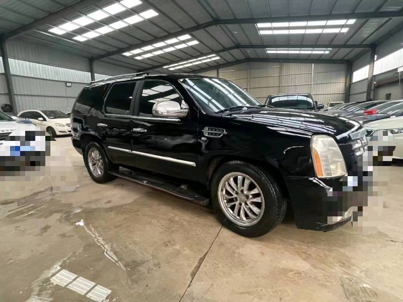 潍坊07年凯迪拉克凯雷德3