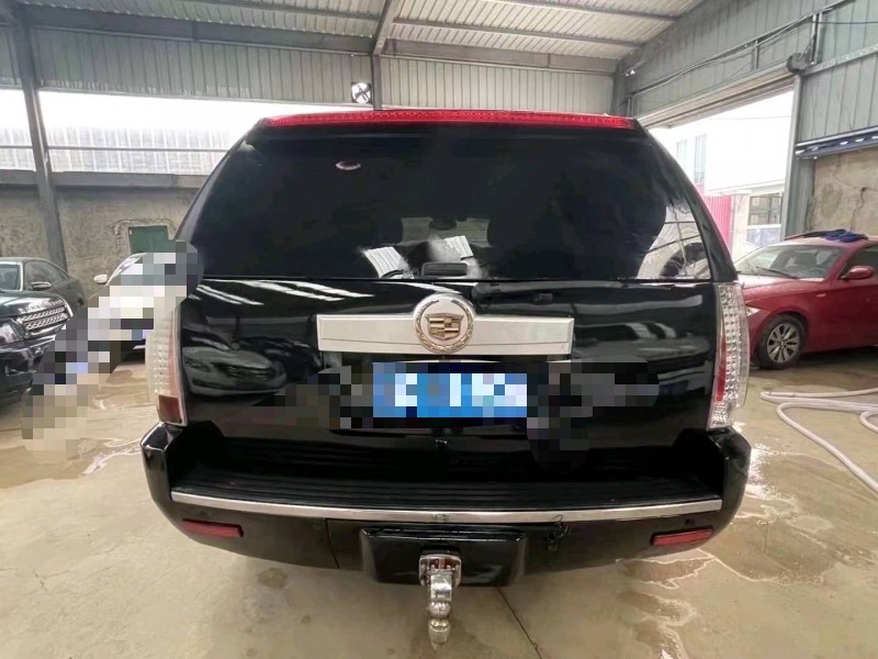 潍坊07年凯迪拉克凯雷德9