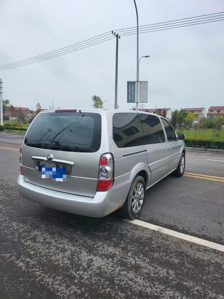 徐州17年别克GL83