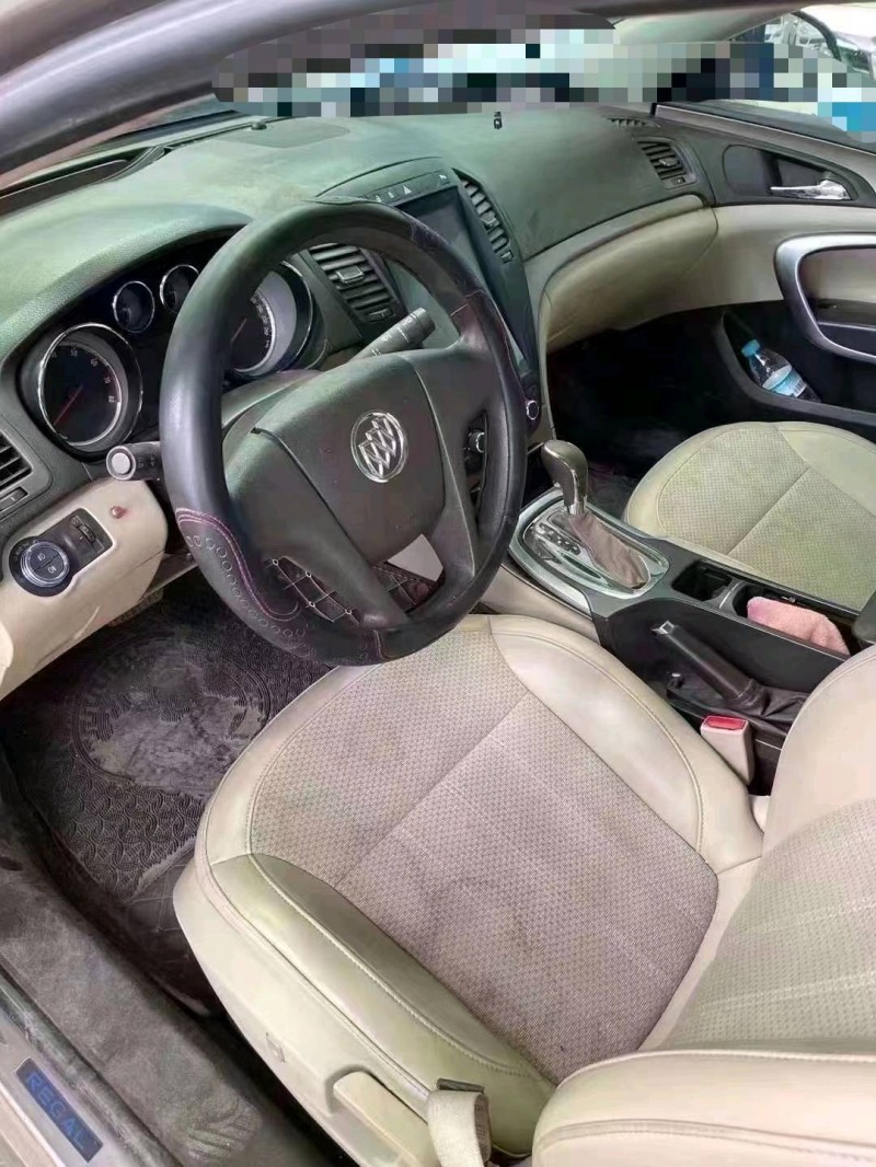 潍坊12年别克君威3