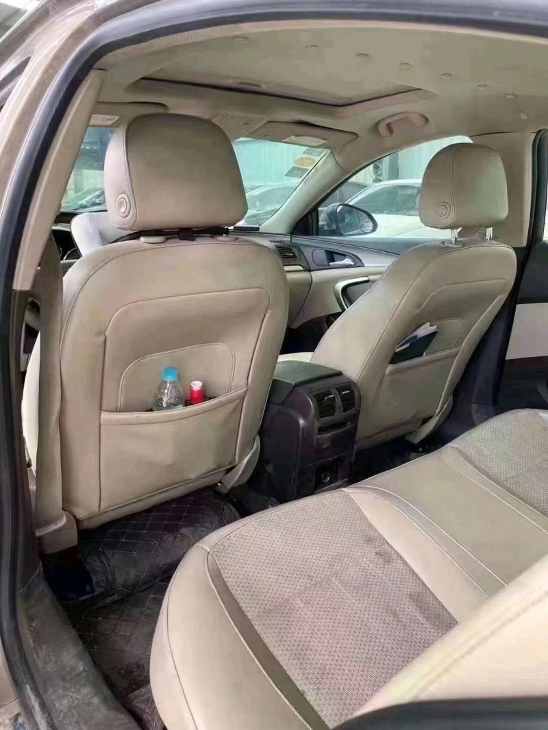 潍坊12年别克君威5