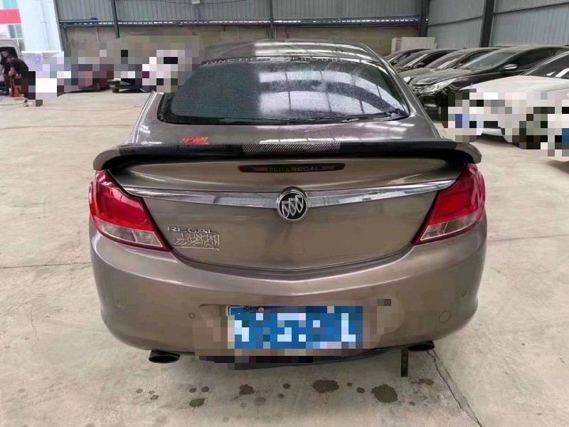 潍坊12年别克君威8