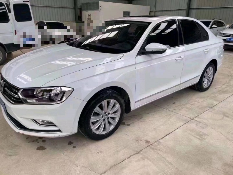 潍坊17年大众宝来3