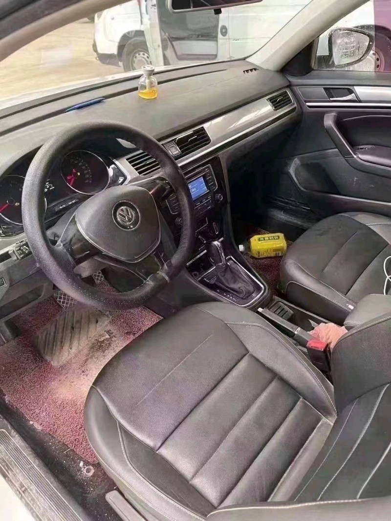 潍坊17年大众宝来6