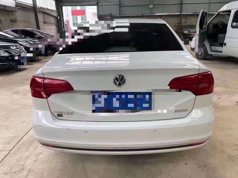 潍坊17年大众宝来9