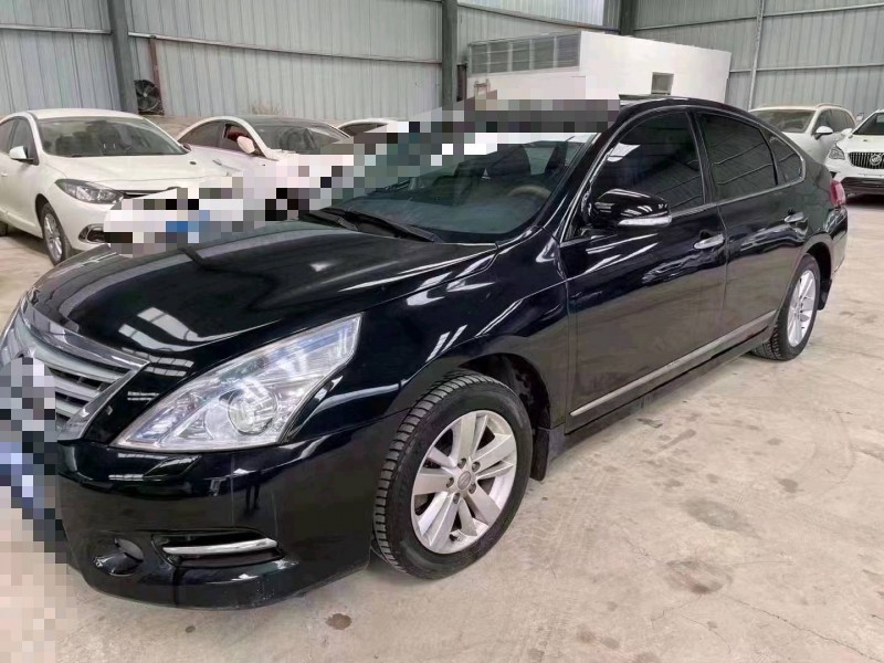 潍坊11年日产天籁2