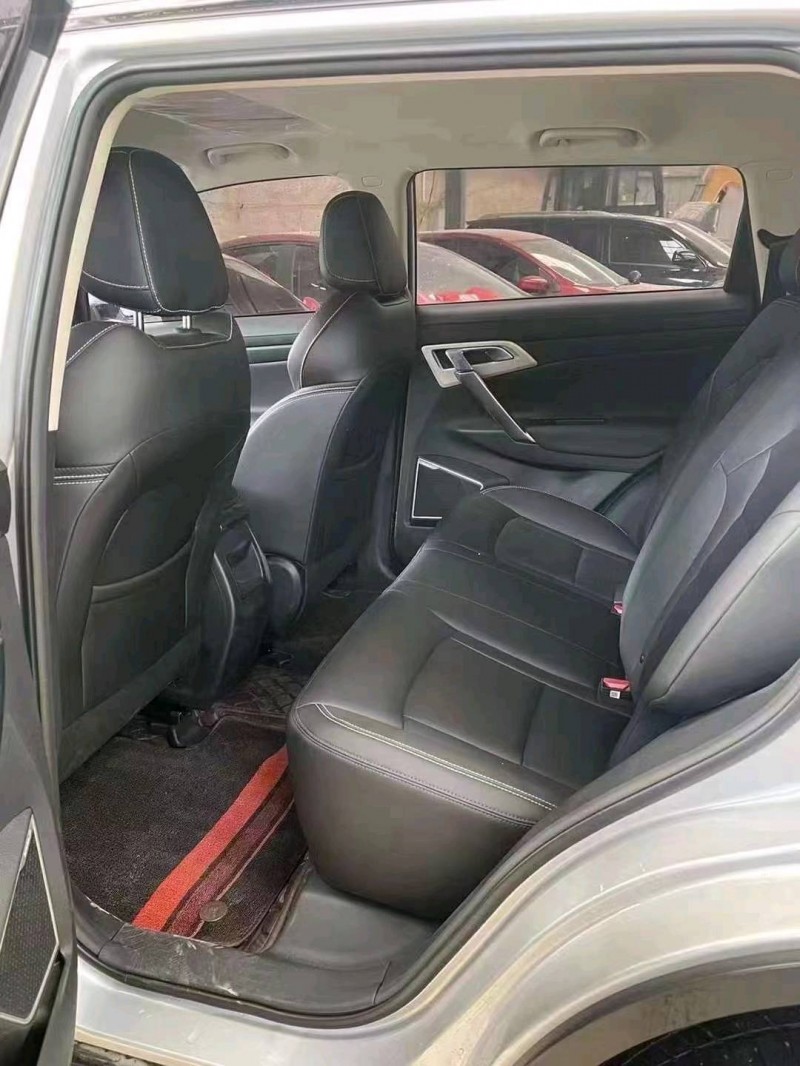 潍坊20年吉利博越4