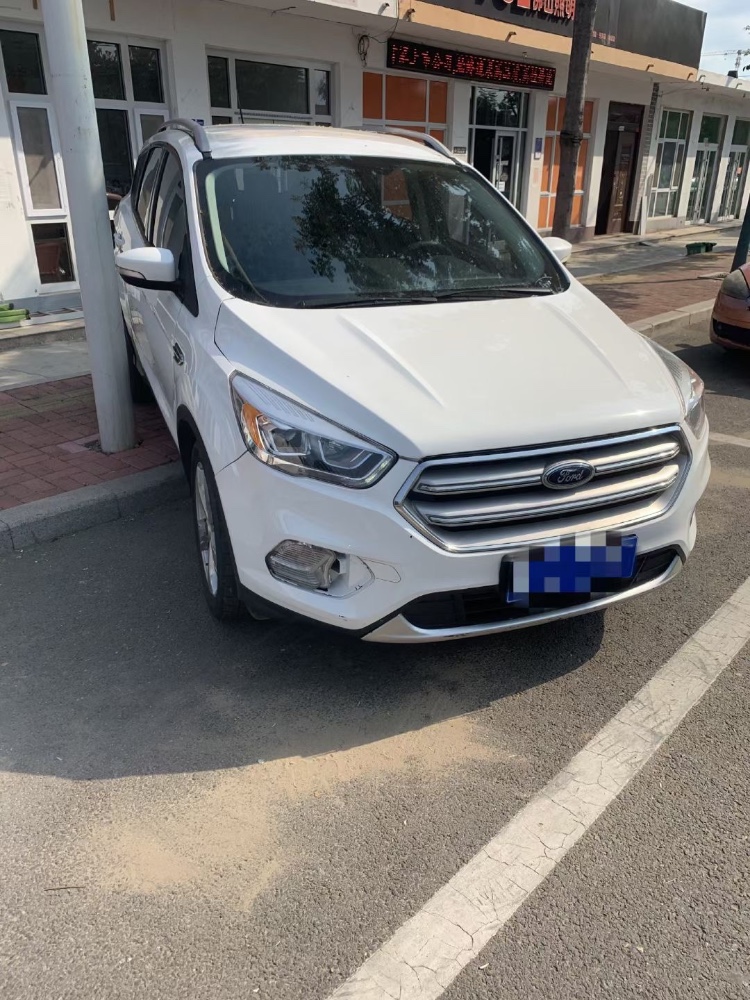 青岛17年福特翼虎6