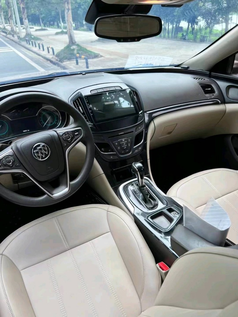 武汉17年别克君威5