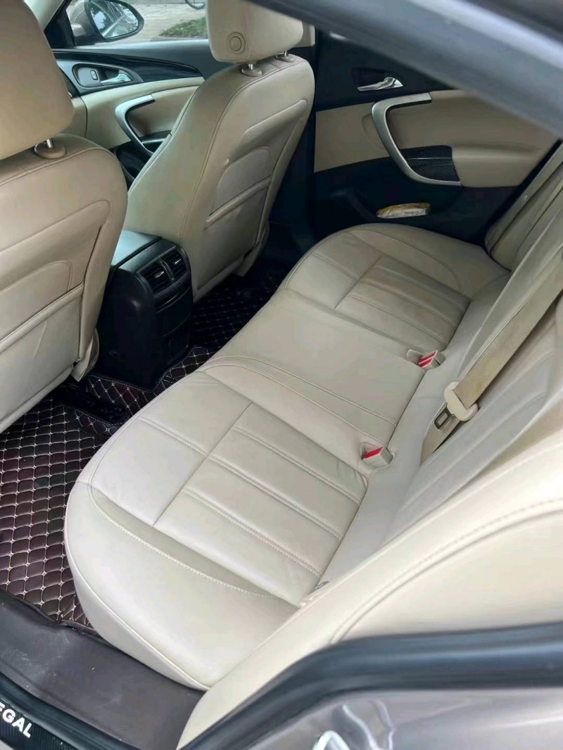 武汉17年别克君威9