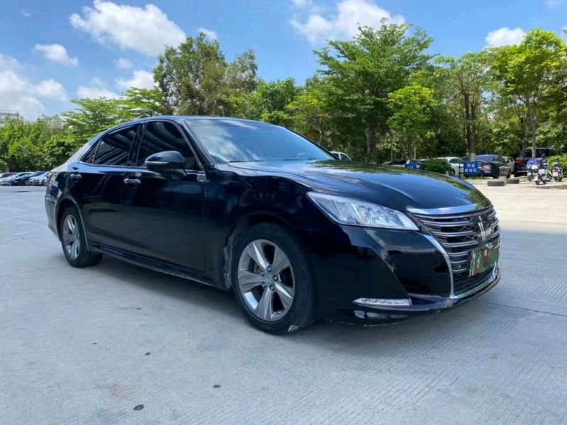 东莞16年丰田皇冠2