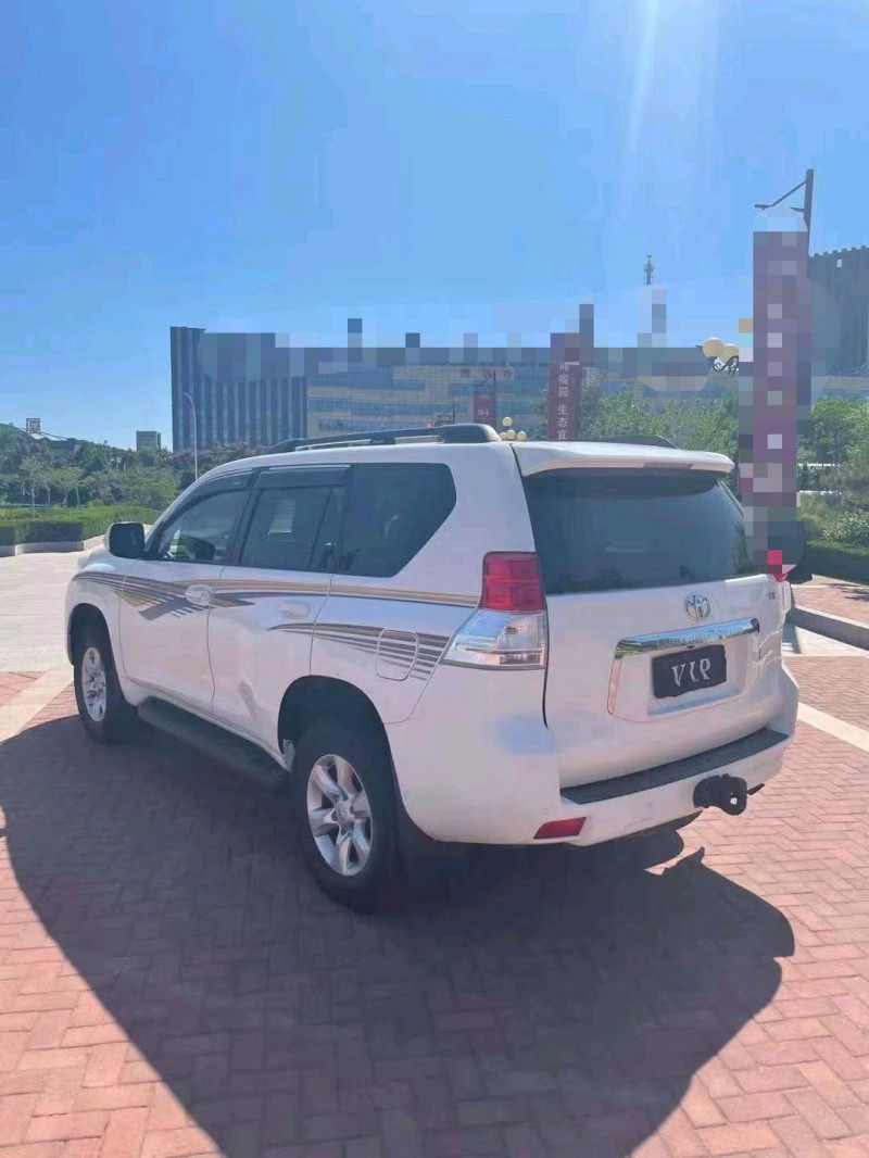 潍坊13年丰田普拉多7