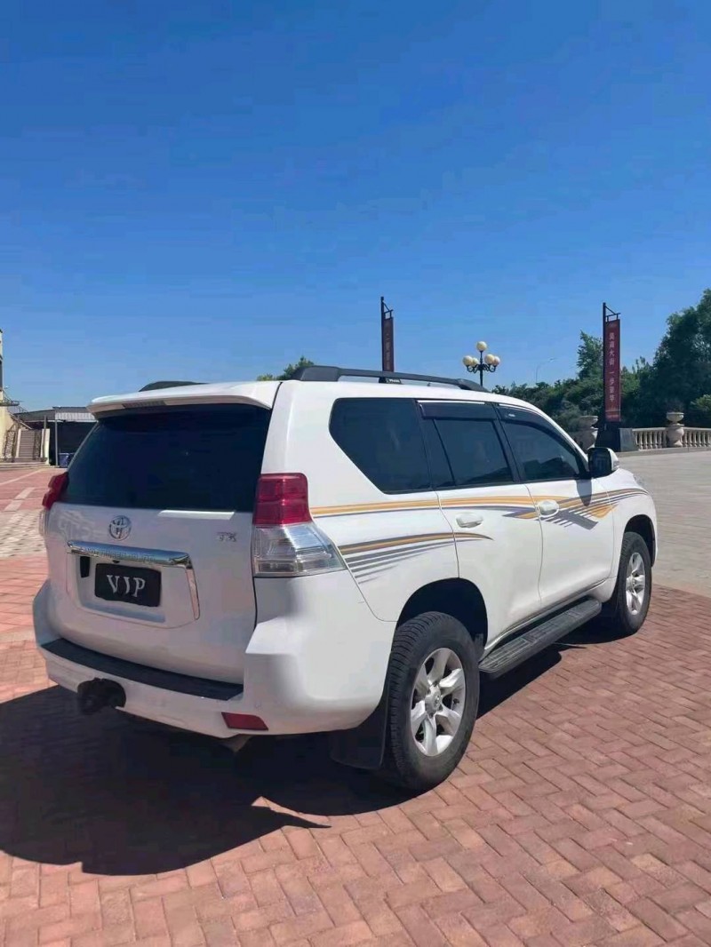 潍坊13年丰田普拉多8