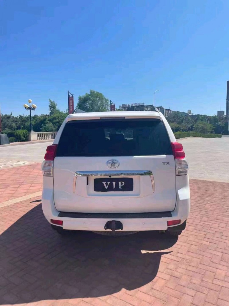 潍坊13年丰田普拉多9