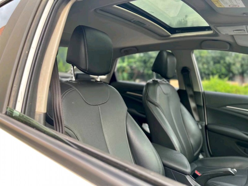 中山20年别克英朗9