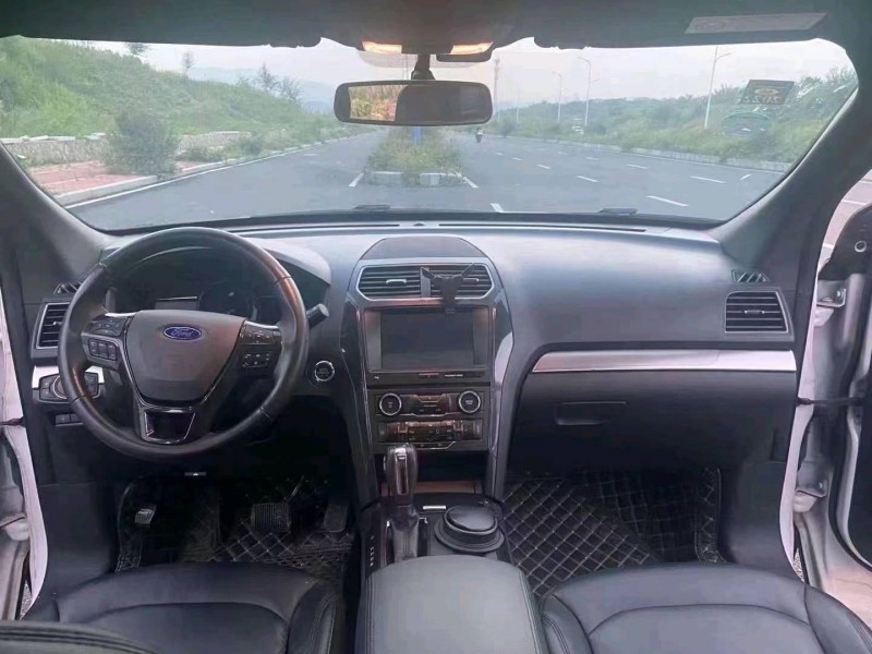 枣庄18年福特探险者6