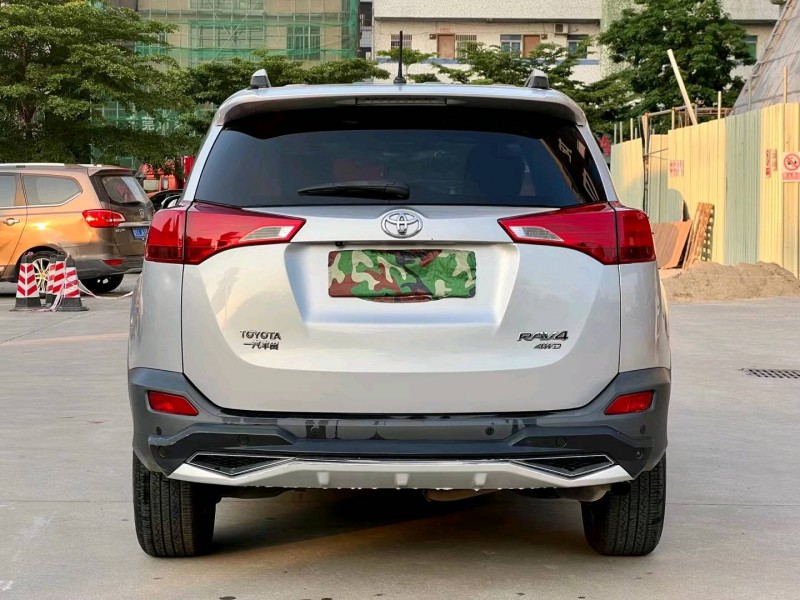 东莞15年丰田RAV49