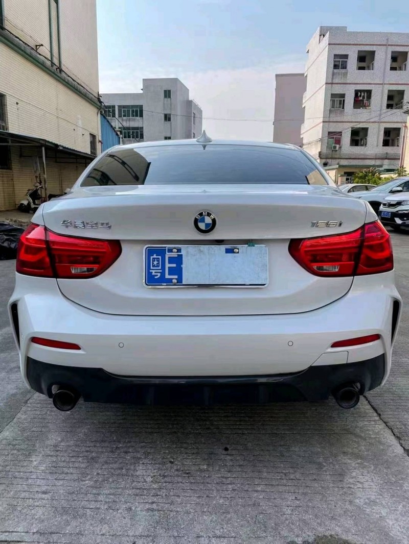 中山21年宝马1系6