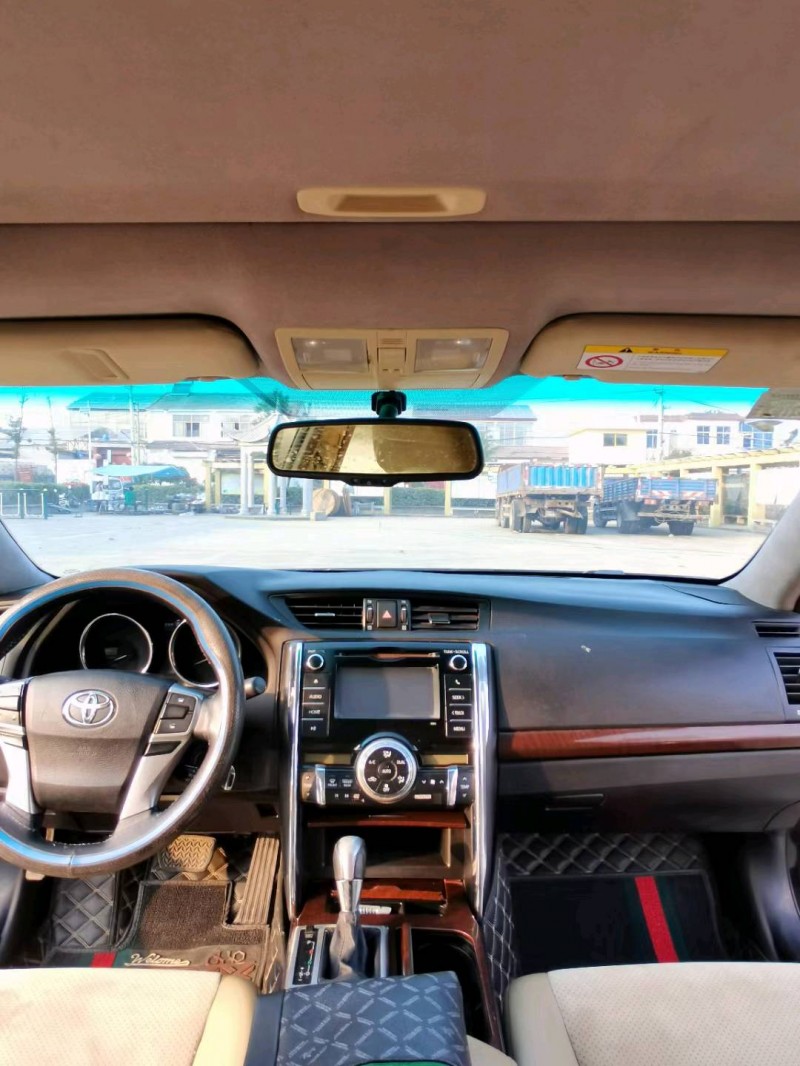 徐州14年丰田锐志6