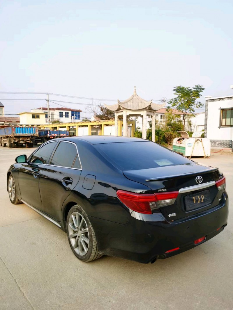 徐州14年丰田锐志2