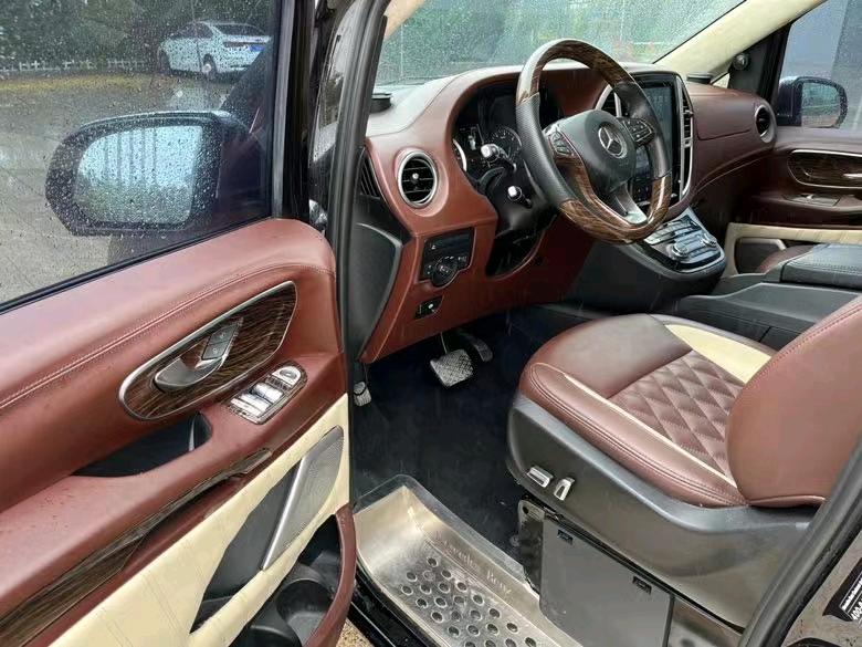 盐城20年奔驰威霆8