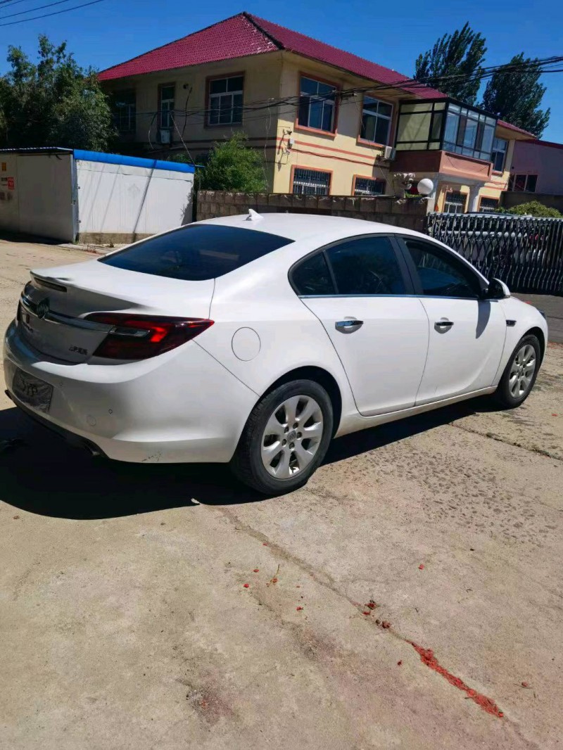 东营16年别克君威4