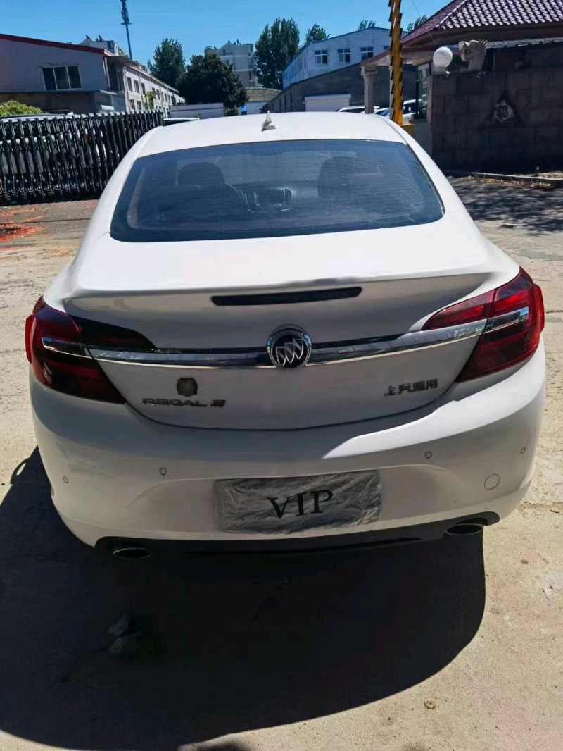 东营16年别克君威7