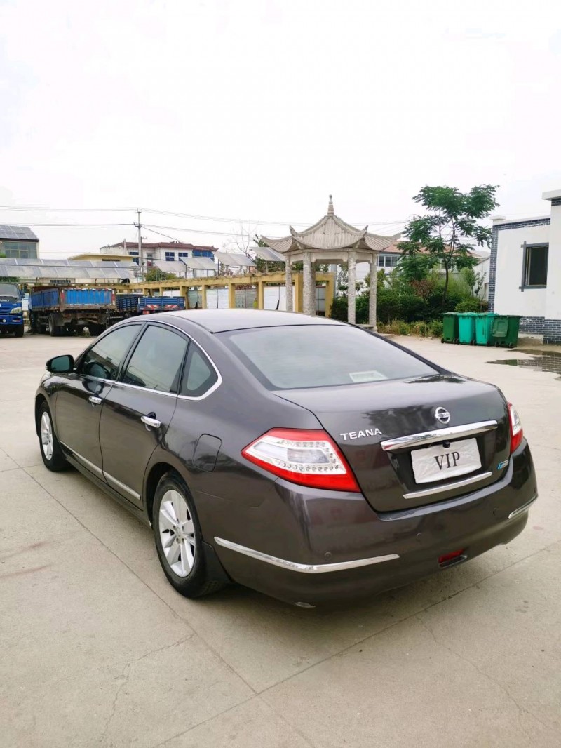 徐州12年日产天籁2