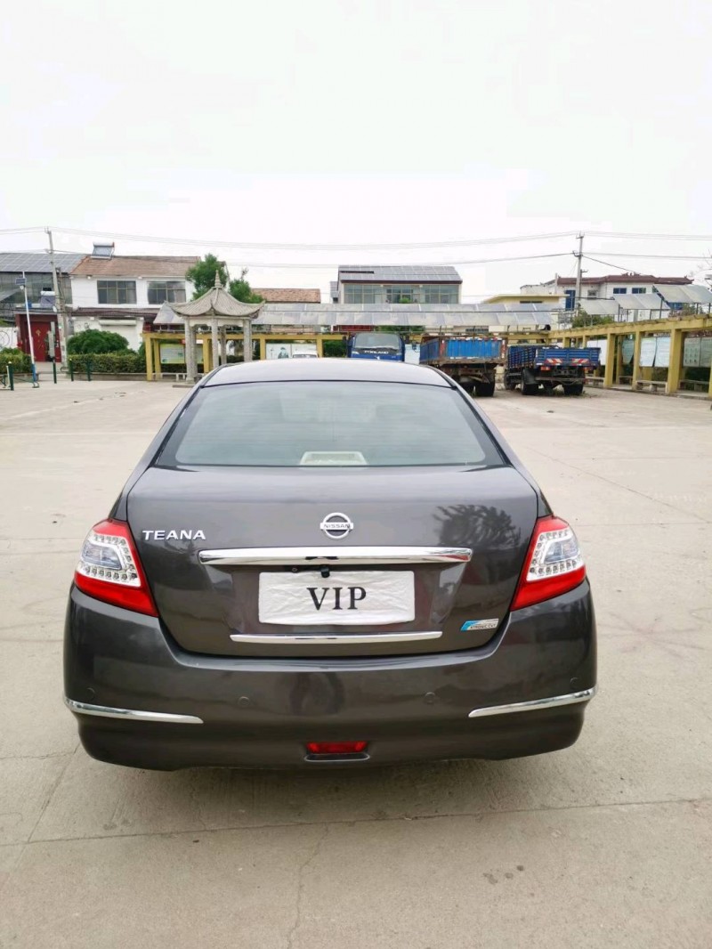 徐州12年日产天籁1