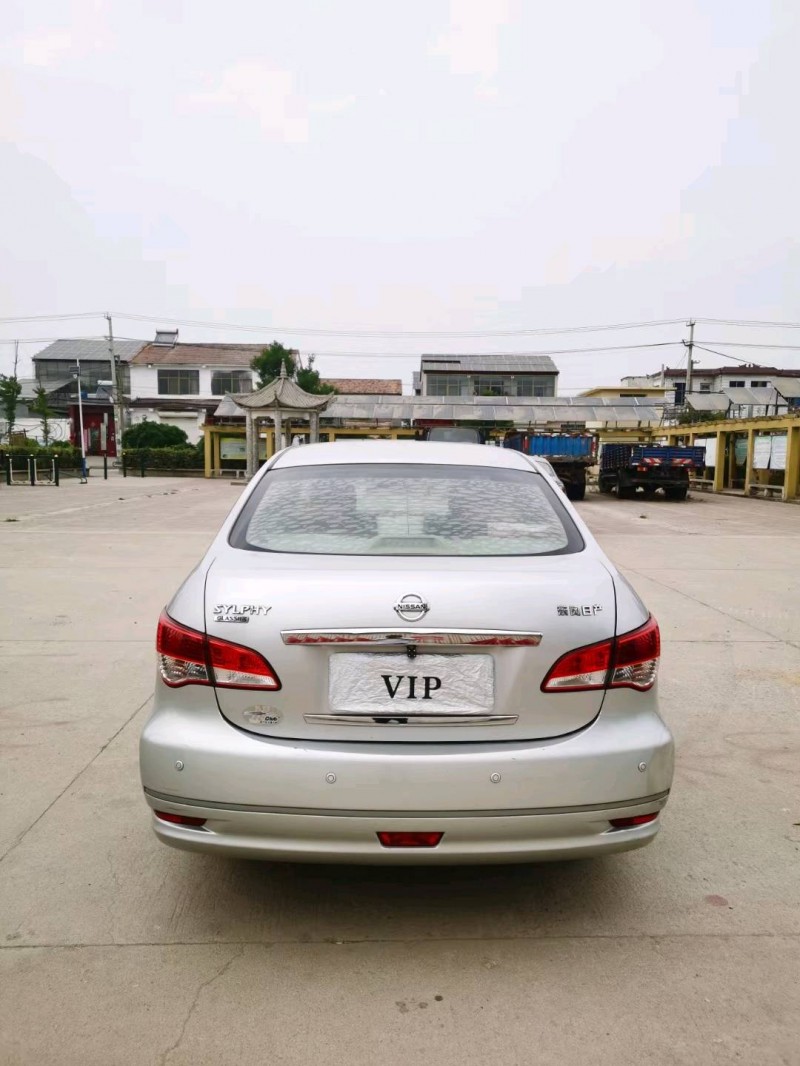 徐州14年日产轩逸1