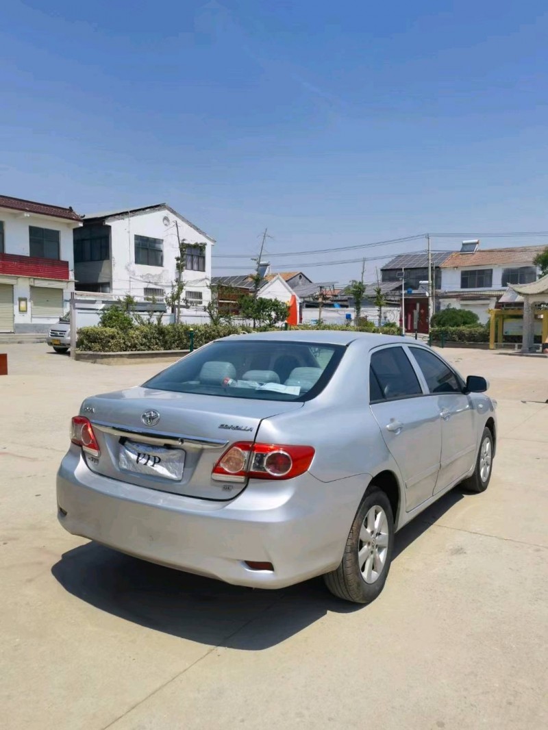 徐州11年丰田卡罗拉3