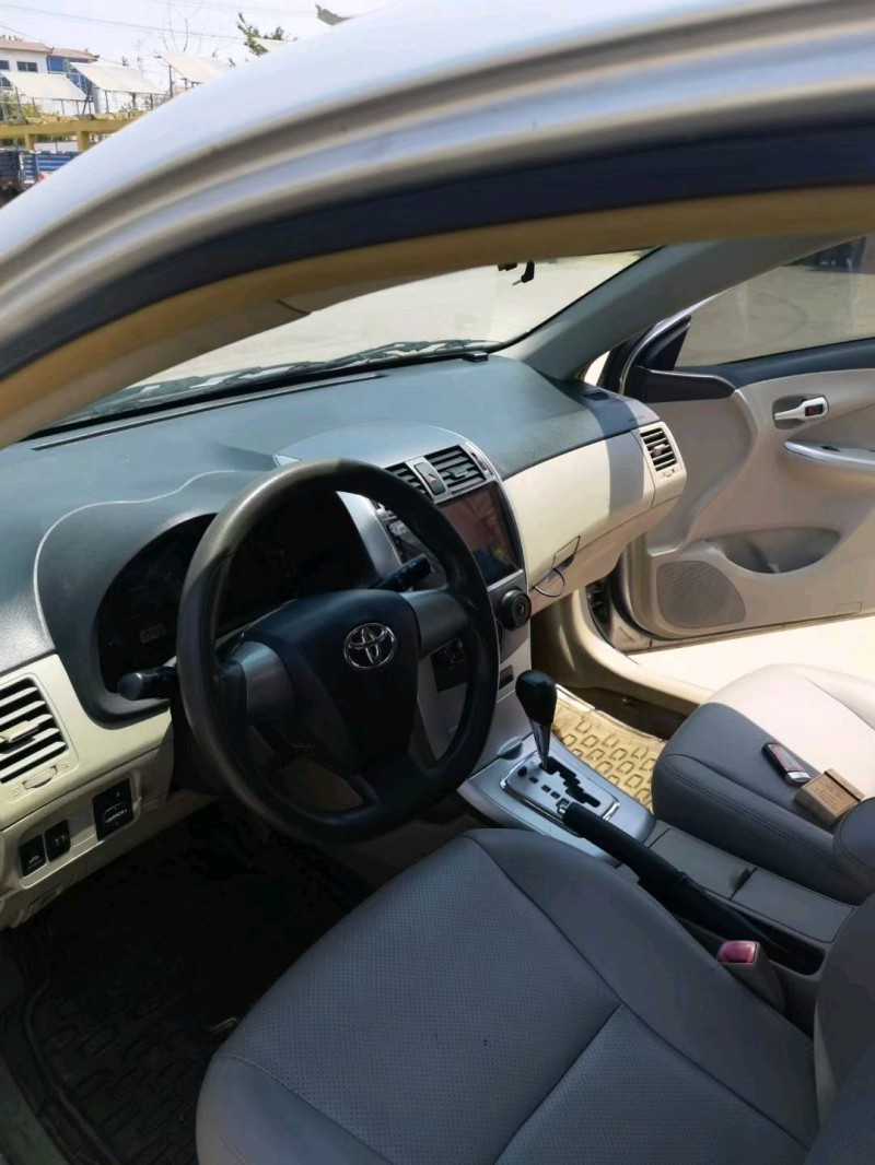 徐州11年丰田卡罗拉4