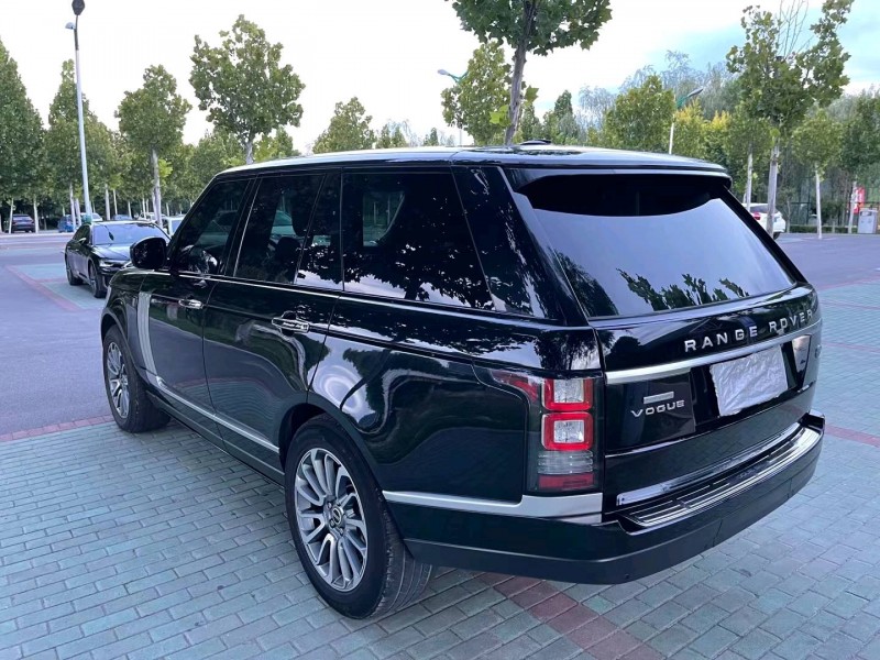 青岛14年路虎揽胜行政6