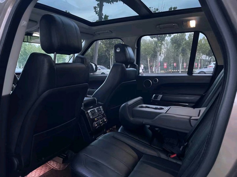 青岛14年路虎揽胜行政4