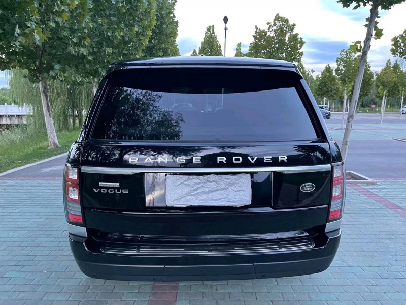 青岛14年路虎揽胜行政1