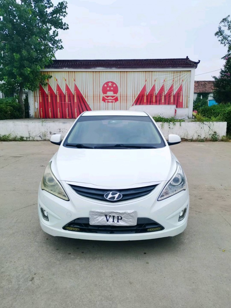 徐州14年现代瑞纳1