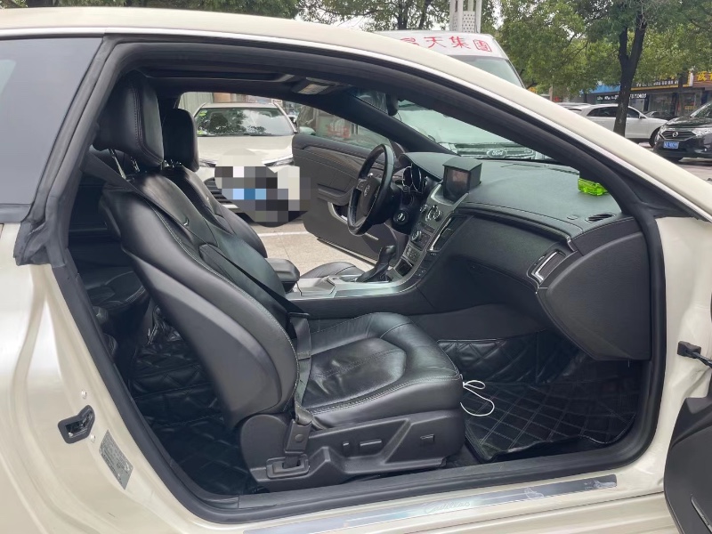 徐州12年凯迪拉克CTS Coupe4