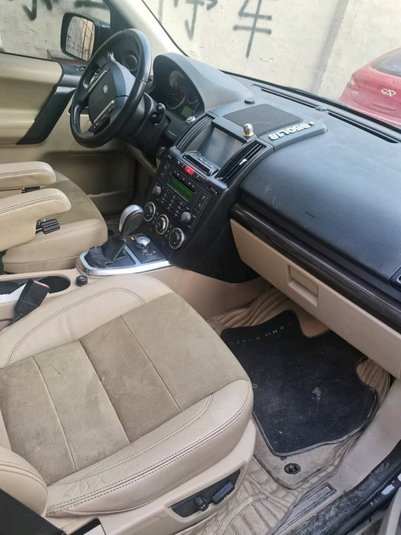 保定13年路虎神行者6